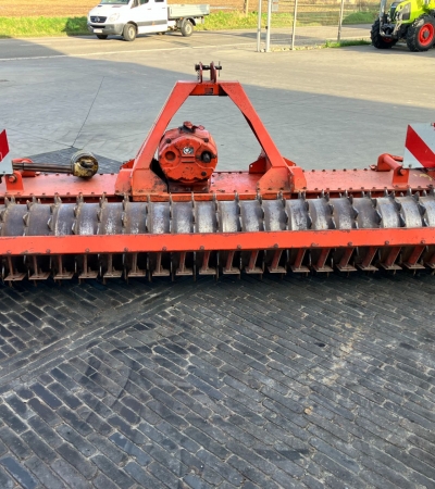 Kuhn HR 302 M Occasies/Demomachines - Frank Verhoest - landbouwvoertuigen & occasies - Claas partner
