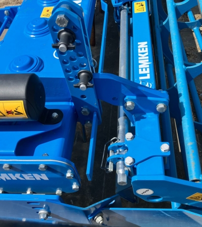 Lemken Zirkon 12/300 Occasies/Demomachines - Frank Verhoest - landbouwvoertuigen & occasies - Claas partner