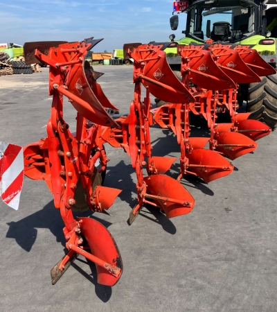 Kuhn Vari-Master 153 Occasies/Demomachines - Frank Verhoest - landbouwvoertuigen & occasies - Claas partner