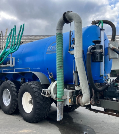 Deroo mengmesttank TR33 Occasies/Demomachines - Frank Verhoest - landbouwvoertuigen & occasies - Claas partner