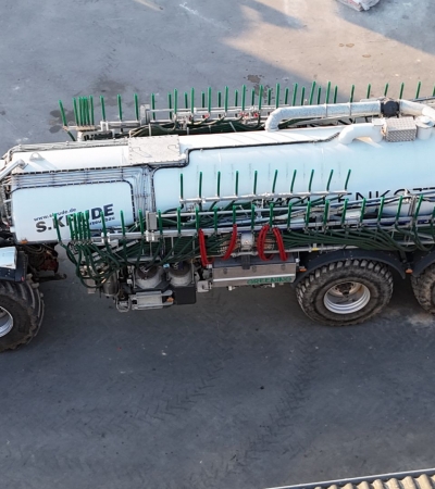 Claas Xerion 4000 + mengmesttank Occasies/Demomachines - Frank Verhoest - landbouwvoertuigen & occasies - Claas partner